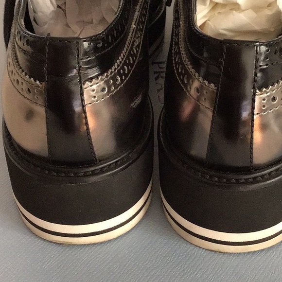 Authentic Prada women’s Oxford sneaker - Picture 7 of 13